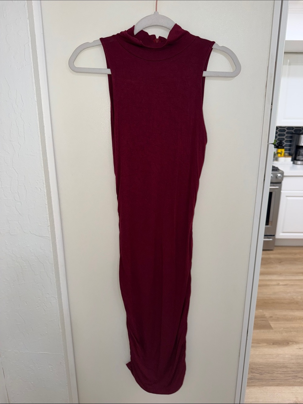 Veronica M Sleeveless Mock Neck MIDI Ruched Dress in Wine | XS